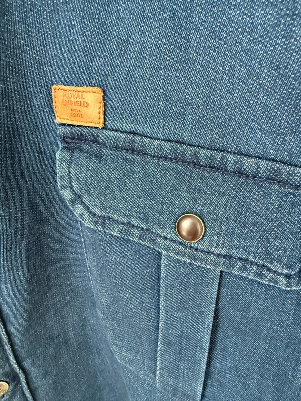 ROYAL ENFIELD Essential Blue Denim Long Sleeve Button Up Moto Work Shirt Men's L - Picture 2 of 11